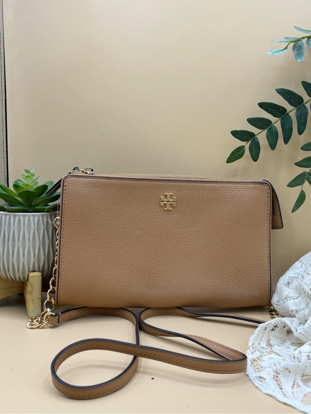 New Tory Burch Carter Slim Cardamom Leather Crossbody with Gold Logo